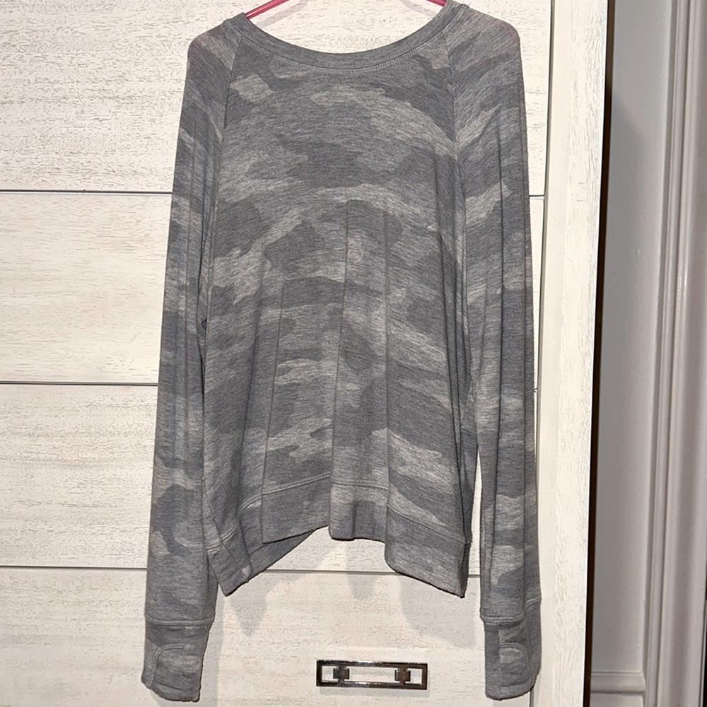 🎀 NWOT athleta girl grey camp sweatshirt
